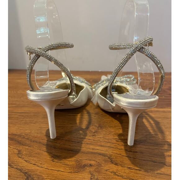 Badgley Mischka Sacred Soft White Pumps – Size 5.5 | Elegant Bridal Shoes - Picture 5 of 11